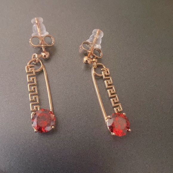 Creative Pin Zircon Drop Earrings - Picture 3 of 3
